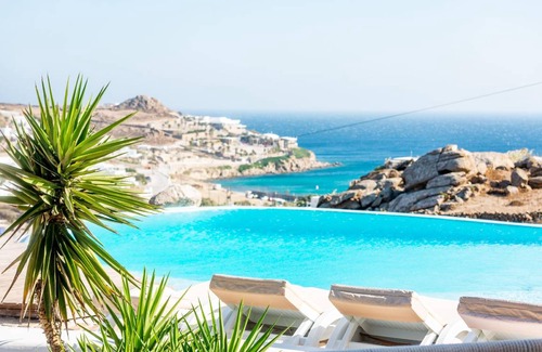 Platis Gialos House | 250 m² House ∙ 6 bedrooms ∙ 12 guests