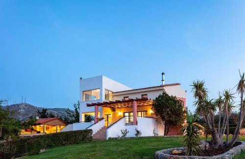 Somatas Villa | 250 m² Villa ∙ 4 bedrooms ∙ 10 guests