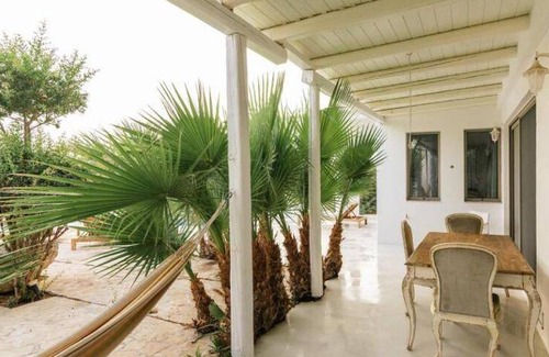 Kalamaki Villa | 250 m² Villa ∙ 4 bedrooms ∙ 8 guests