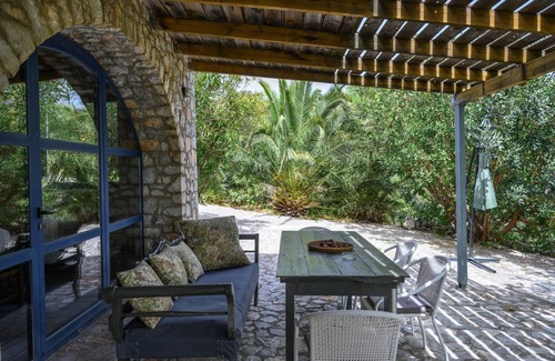 Lampini Villa | 260 m² Villa ∙ 5 bedrooms ∙ 12 guests