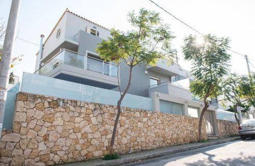 Alimos Villa | 300 m² Villa ∙ 4 bedrooms ∙ 8 guests
