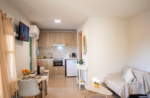 Kalamitsi Apartment | 35 m² Studio flat ∙ 1 bedroom ∙ 3 guests