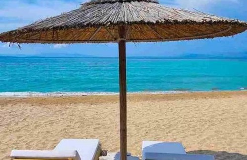 Molos Villa | 350 m² Villa ∙ 6 bedrooms ∙ 12 guests