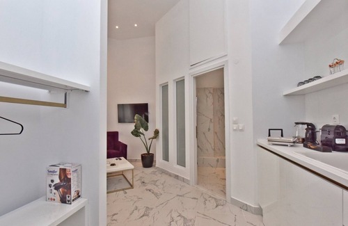 Nea Moudania Apartment | 4 Elements Earth Luxury Suites