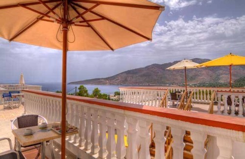 Livadia Apartment | 40 m² Apartment ∙ 4 guests