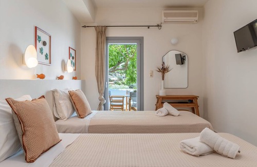 Batsi House | 40 m² House ∙ 2 bedrooms ∙ 4 guests