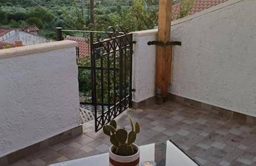 Paleokastro House | 40 m² House ∙ 3 bedrooms ∙ 6 guests