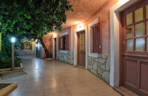 Piskopiano Apartment | 40 m² Serviced apartment ∙ 5 guests