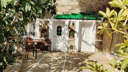 Ios House | 41 m² House ∙ 1 bedroom ∙ 4 guests