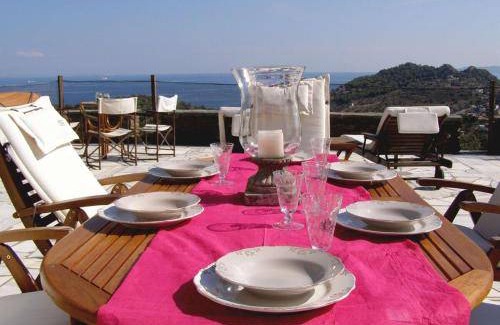 Salamis Villa | 416 m² Villa ∙ 6 bedrooms ∙ 17 guests