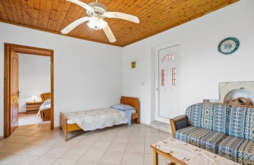 Livadia House | 43 m² House ∙ 1 bedroom ∙ 3 guests