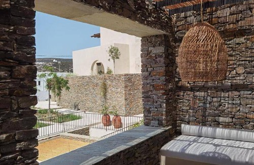 Sifnos Hotel | 45 m² Hotel ∙ 5 guests