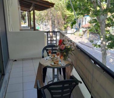 Petaloudes Apartment | 50 m² Apartment ∙ 1 bedroom ∙ 4 guests