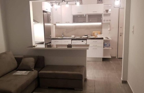 Vouliagmeni Apartment | 50 m² Apartment ∙ 1 bedroom ∙ 2 guests