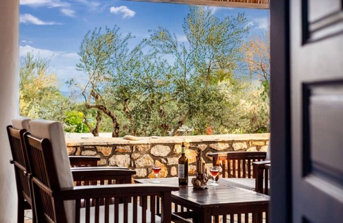 Aipeia House | 50 m² House ∙ 4 bedrooms ∙ 8 guests