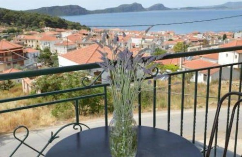 Pylos Apartment | 52 m² Apartment ∙ 1 bedroom ∙ 2 guests