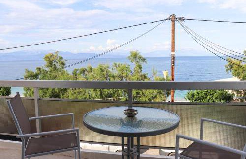 Paralia Porovitsis Apartment | 55 m² Apartment ∙ 1 bedroom ∙ 6 guests