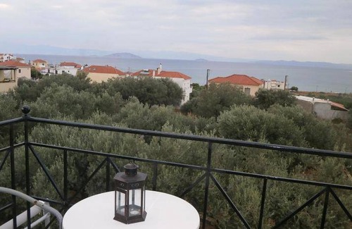 Milos Apartment | 55 m² Apartment ∙ 2 bedrooms ∙ 6 guests