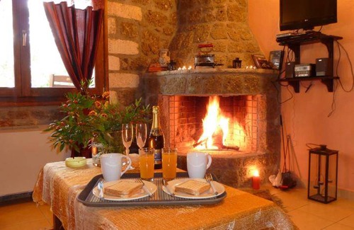 Mesaia Trikala Bed & Breakfast | 60 m² Bed and breakfast ∙ 4 guests