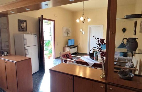 Kamilari House | 60 m² House ∙ 2 bedrooms ∙ 5 guests