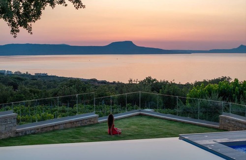 Atsipópoulon Villa | 600 m² Villa ∙ 7 bedrooms ∙ 16 guests