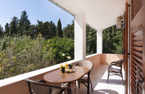 Agios Georgios Pagon Apartment | 65 m² Apartment ∙ 2 bedrooms ∙ 4 guests