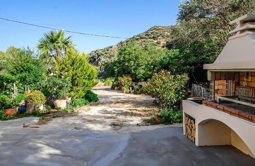 Livadia Apartment | 65 m² Apartment ∙ 1 bedroom ∙ 4 guests