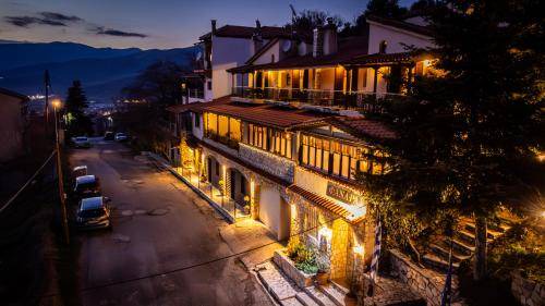 Kalavrita Hotel | 70 m² Hotel ∙ 2 bedrooms ∙ 6 guests