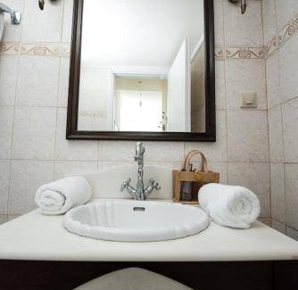 Pombia House | 70 m² House ∙ 2 bedrooms ∙ 5 guests