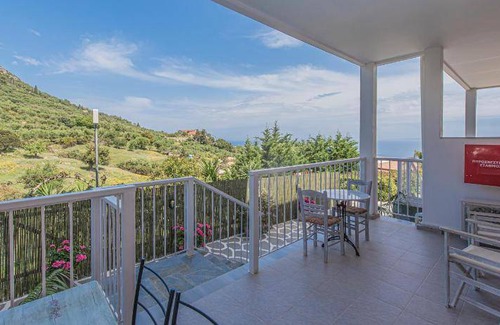 Xirokastello Apartment | 70 m² Serviced apartment ∙ 10 guests