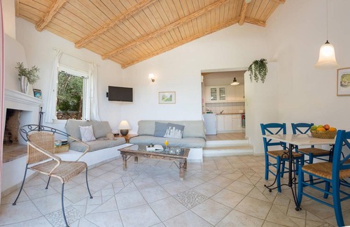 Agios Nikitas Villa | 70 m² Villa ∙ 2 bedrooms ∙ 4 guests