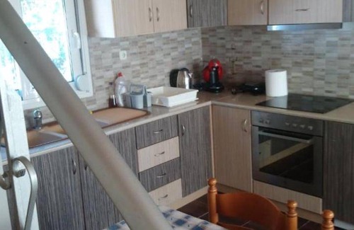 Troizinia House | 72 m² House ∙ 3 bedrooms ∙ 4 guests