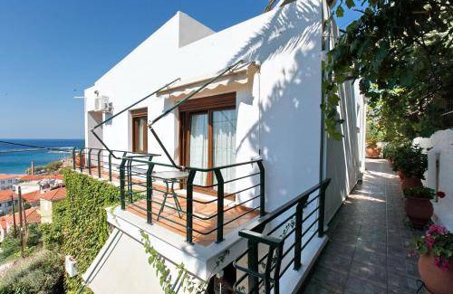 Plomari Apartment | 75 m² Apartment ∙ 2 bedrooms ∙ 8 guests