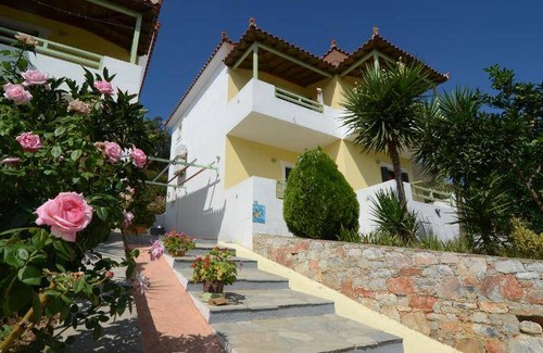 Skopelos Apartment | 75 m² Apartment ∙ 2 bedrooms ∙ 5 guests