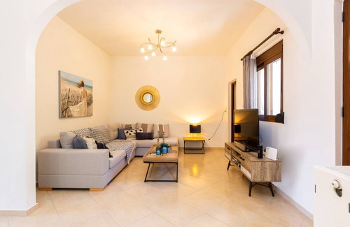 Spilion House | 75 m² House ∙ 2 bedrooms ∙ 6 guests