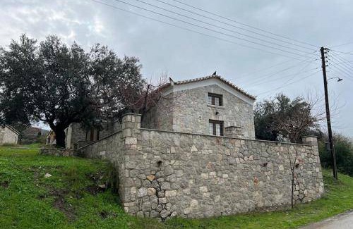Ermionida House | 77 m² House ∙ 3 bedrooms ∙ 5 guests