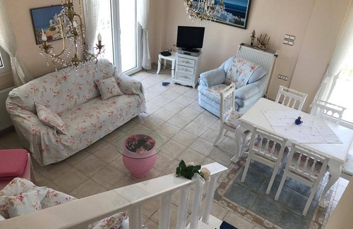 Thermaikos House | 79 m² House ∙ 2 bedrooms ∙ 4 guests