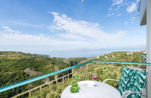 Megali Mantineia Apartment | 80 m² Apartment ∙ 2 bedrooms ∙ 4 guests