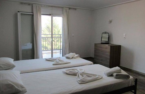 Liapades Apartment | 80 m² Serviced apartment ∙ 2 bedrooms ∙ 6 guests