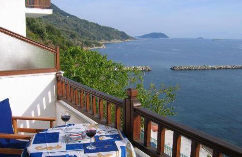 Loutraki Apartment | 80 m² Serviced apartment ∙ 127 guests