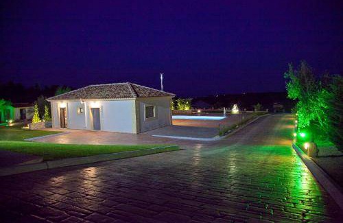 Kefalonia Villa | 80 m² Villa ∙ 2 bedrooms ∙ 6 guests