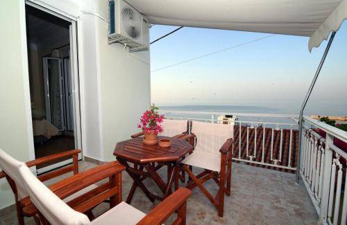 Plomari House | 85 m² House ∙ 3 bedrooms ∙ 5 guests