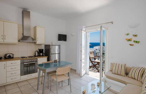 Platis Gialos Apartment | 95 m² Apartment ∙ 2 bedrooms ∙ 127 guests