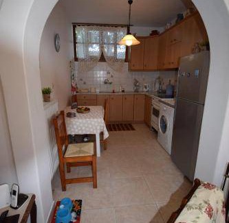 Aliki House | 95 m² House ∙ 5 guests