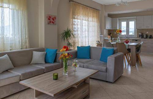 Palaia Fokaia Apartment | 96 m² Apartment ∙ 2 bedrooms ∙ 6 guests