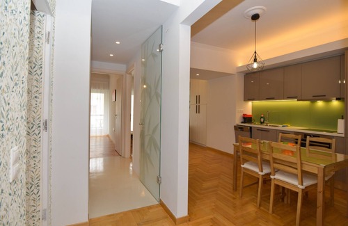 Kinosargous Apartment | Acropolis area 2 bedroom 2 min from metro Syngrou