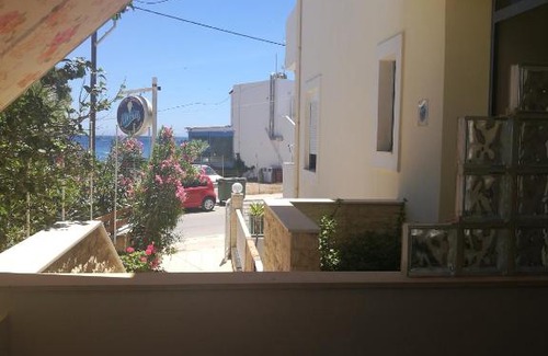 Palaiochora Apartment | Adamas Rooms