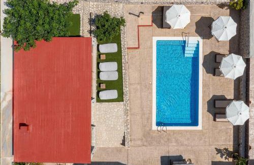 Ixia Villa | Adonis Villa in nature