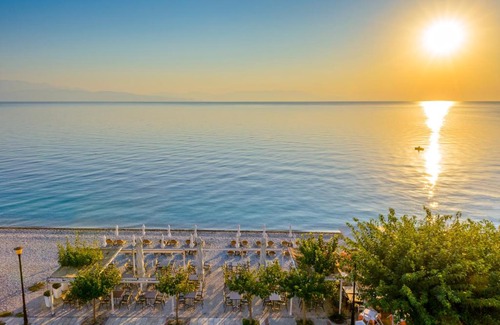 Paralia Porovitsis Hotel | Akrata Beach Hotel