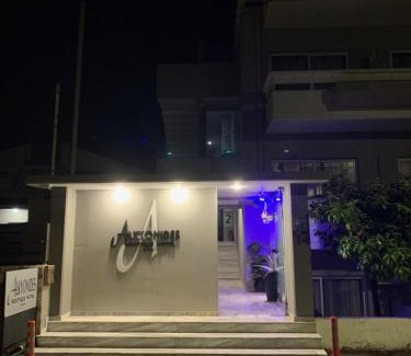 Petaloudes Hotel | Alkyonides Boutique Hotel